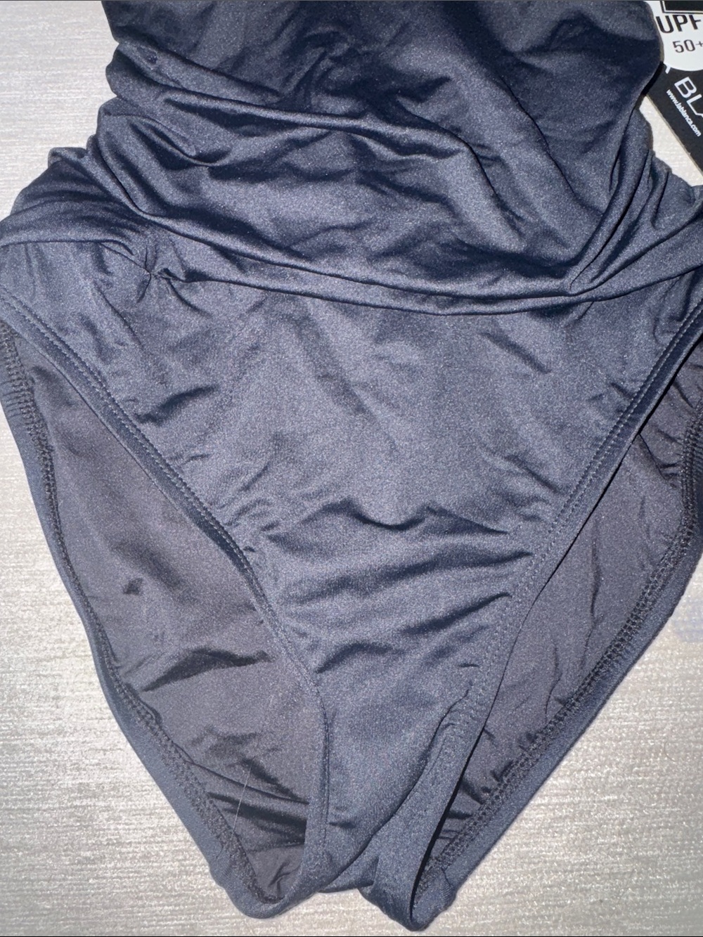 NWT La Blanca Goddess Black V-Neck One-Piece Swimsuit Sz US 6 - Picture 6 of 10